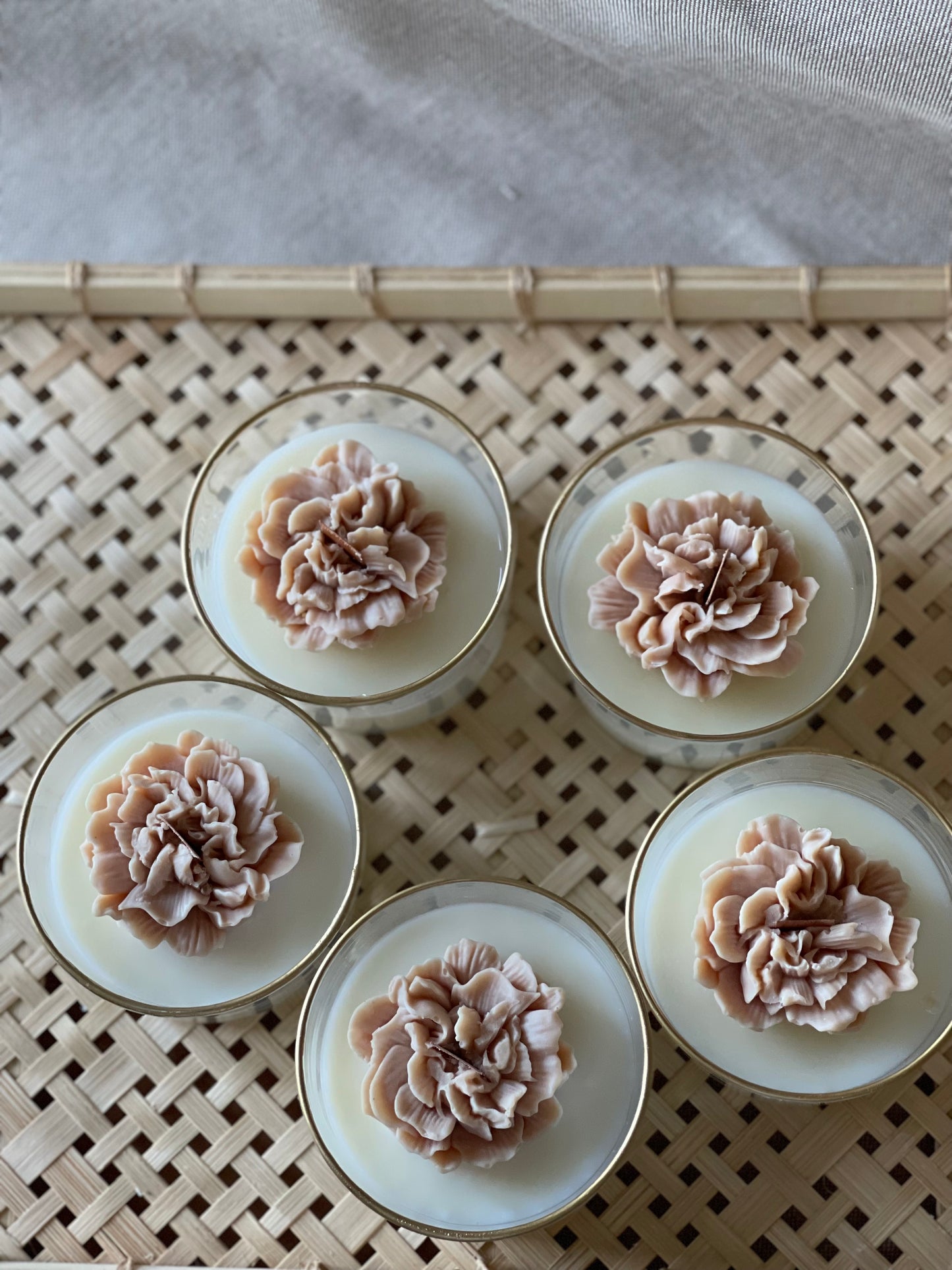 Vela Artesanal Em Caixa Branca C/ Lacre