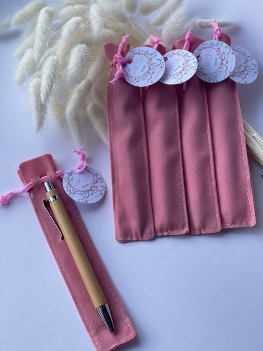 Caneta Bambu em Bolsa de Veludo Rosa