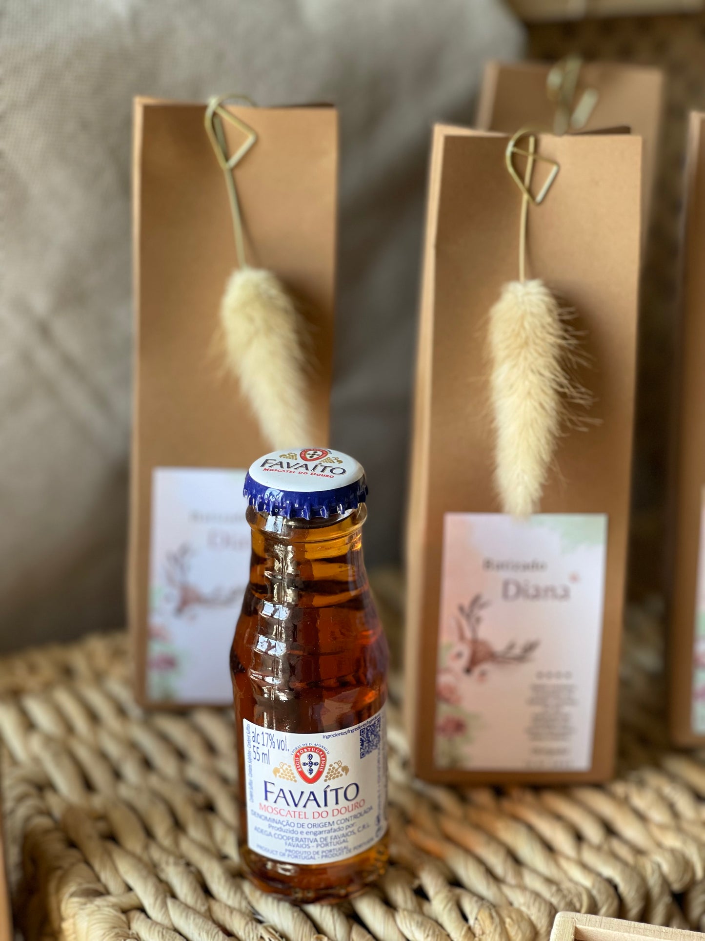 Bebidas em Miniatura Caixa de Cartão Branco