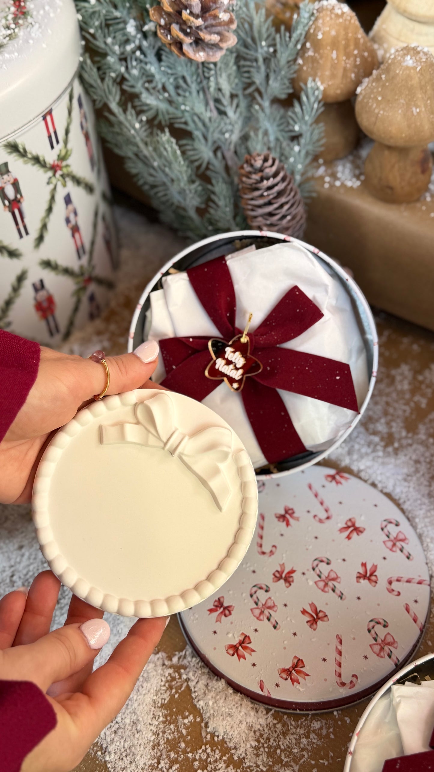 Magia em Laços | Lata Natalícia com Bandeja Decorativa