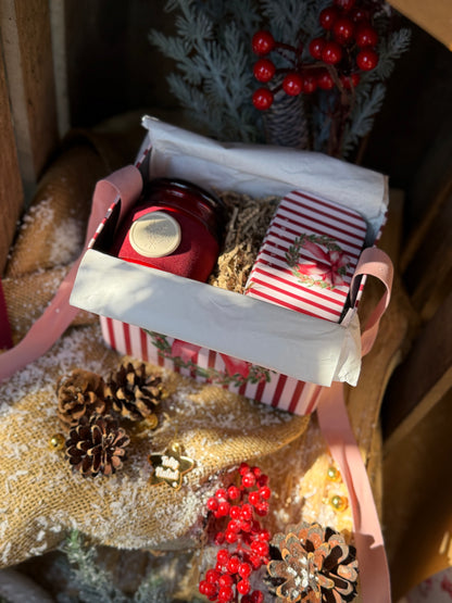 Chama de Natal | Lata Natalícia com Vela Aromática e Fósforos