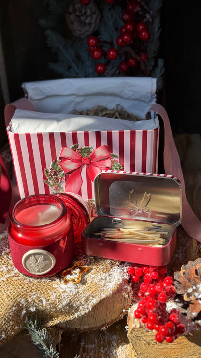 Chama de Natal | Lata Natalícia com Vela Aromática e Fósforos