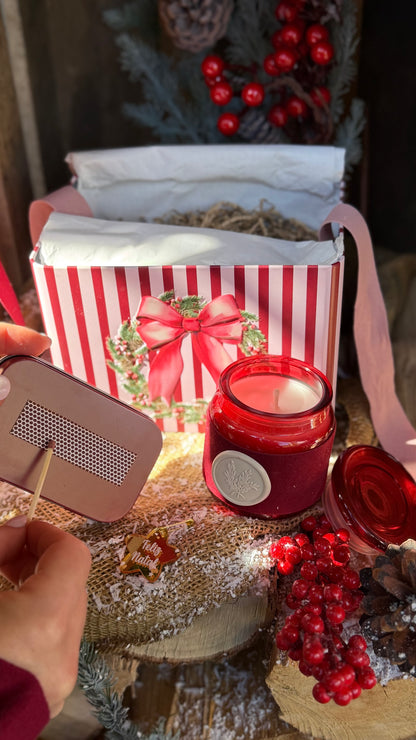 Chama de Natal | Lata Natalícia com Vela Aromática e Fósforos