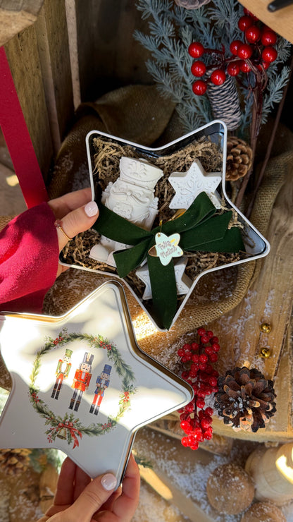 Estrela Encantada | Lata Natalícia com Peças Decorativas