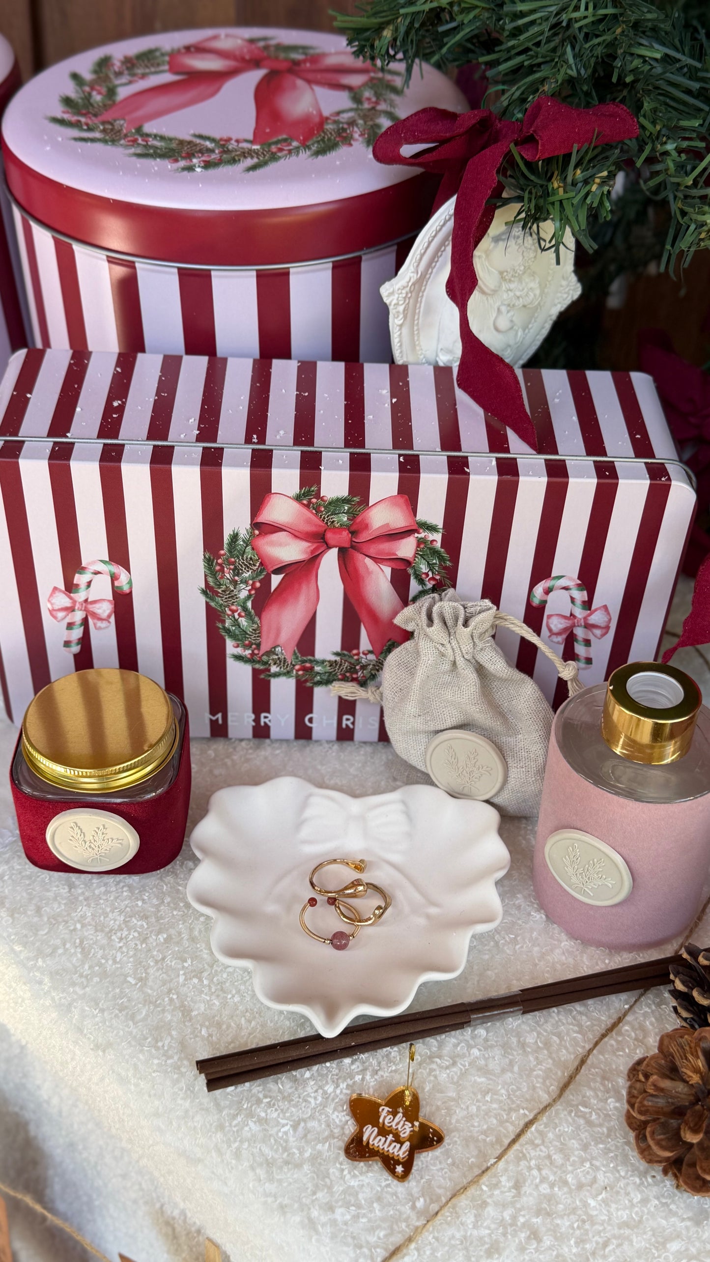 Um Laço de Magia | Lata Natalícia com Peça Decorativa em Gesso Perfumado