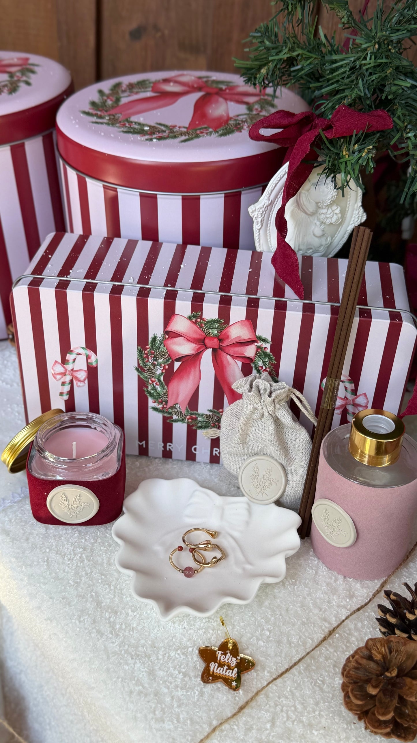 Um Laço de Magia | Lata Natalícia com Peça Decorativa em Gesso Perfumado