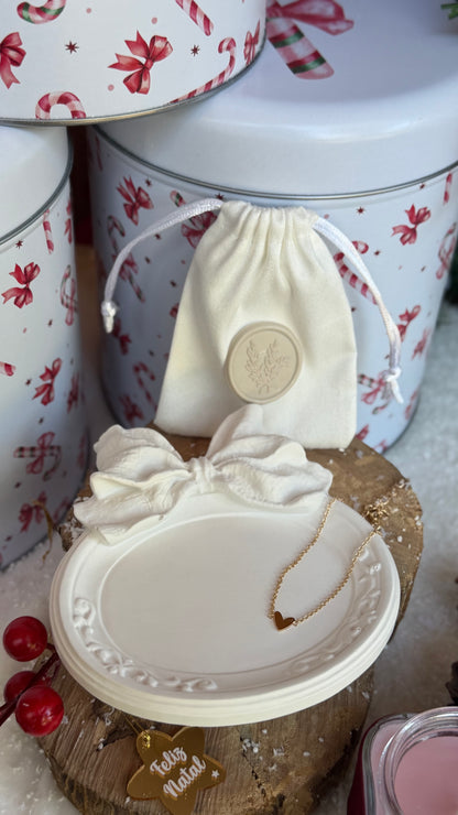 Laços de Natal | Lata Natalícia com Peça Decorativa em Gesso Perfumado