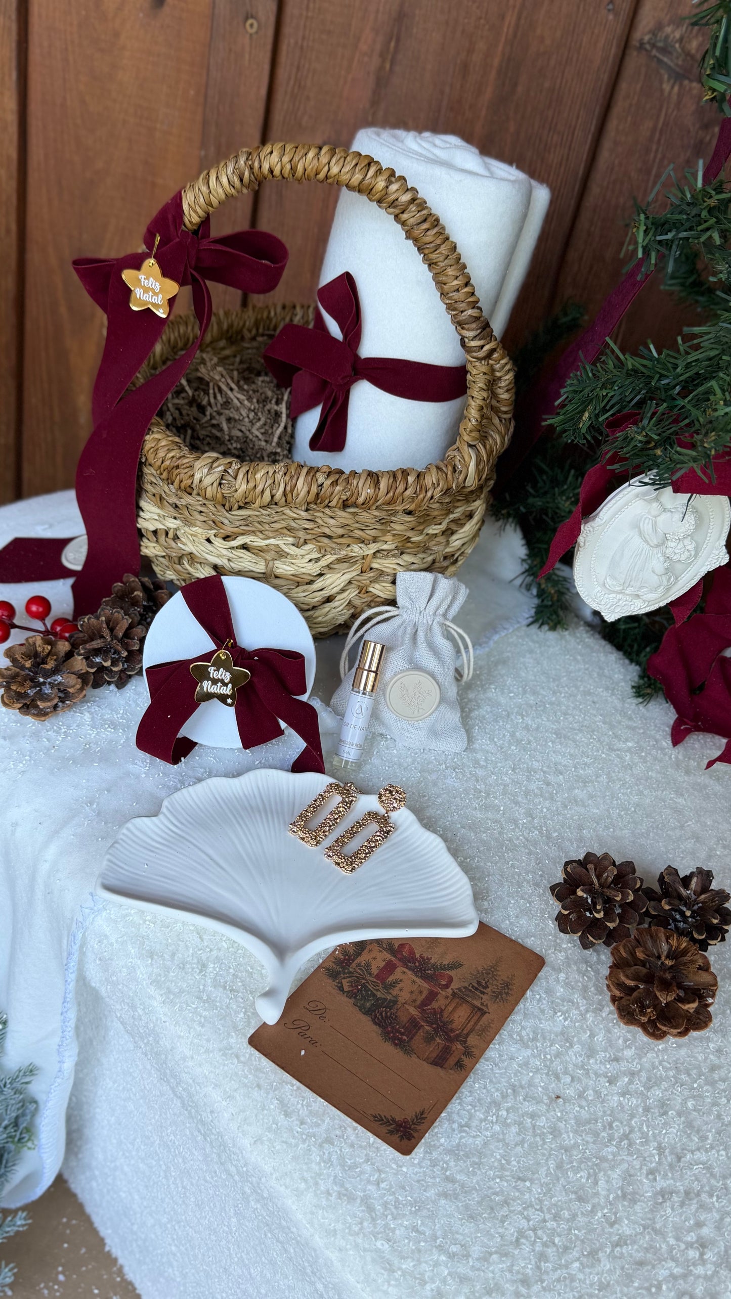Tesouros de Natal | Coffret Natalício com Seleção de Peças Artesanais