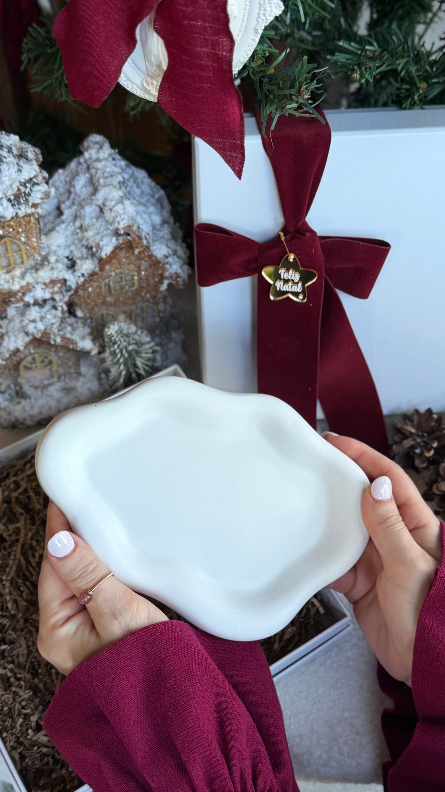 Bandeja Nuvem | Peça Decorativa em Gesso com Caixa Branca