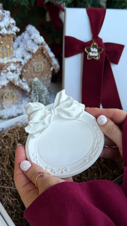 Bandeja Laço | Peça Decorativa em Gesso com Caixa Branca