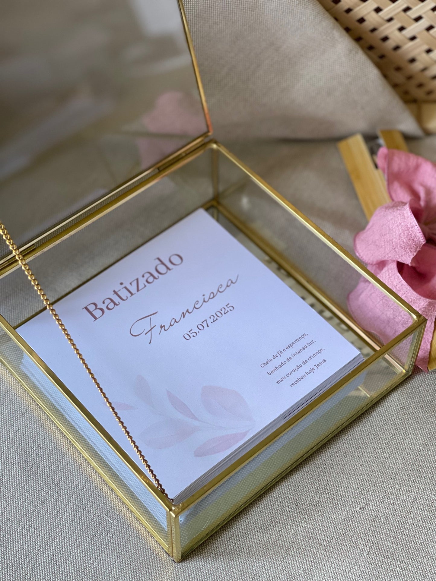 Caixa de Vidro com Cartões