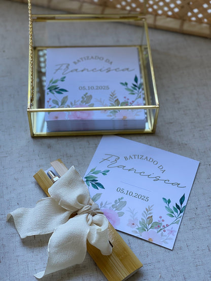 Caixa de Vidro com Cartões